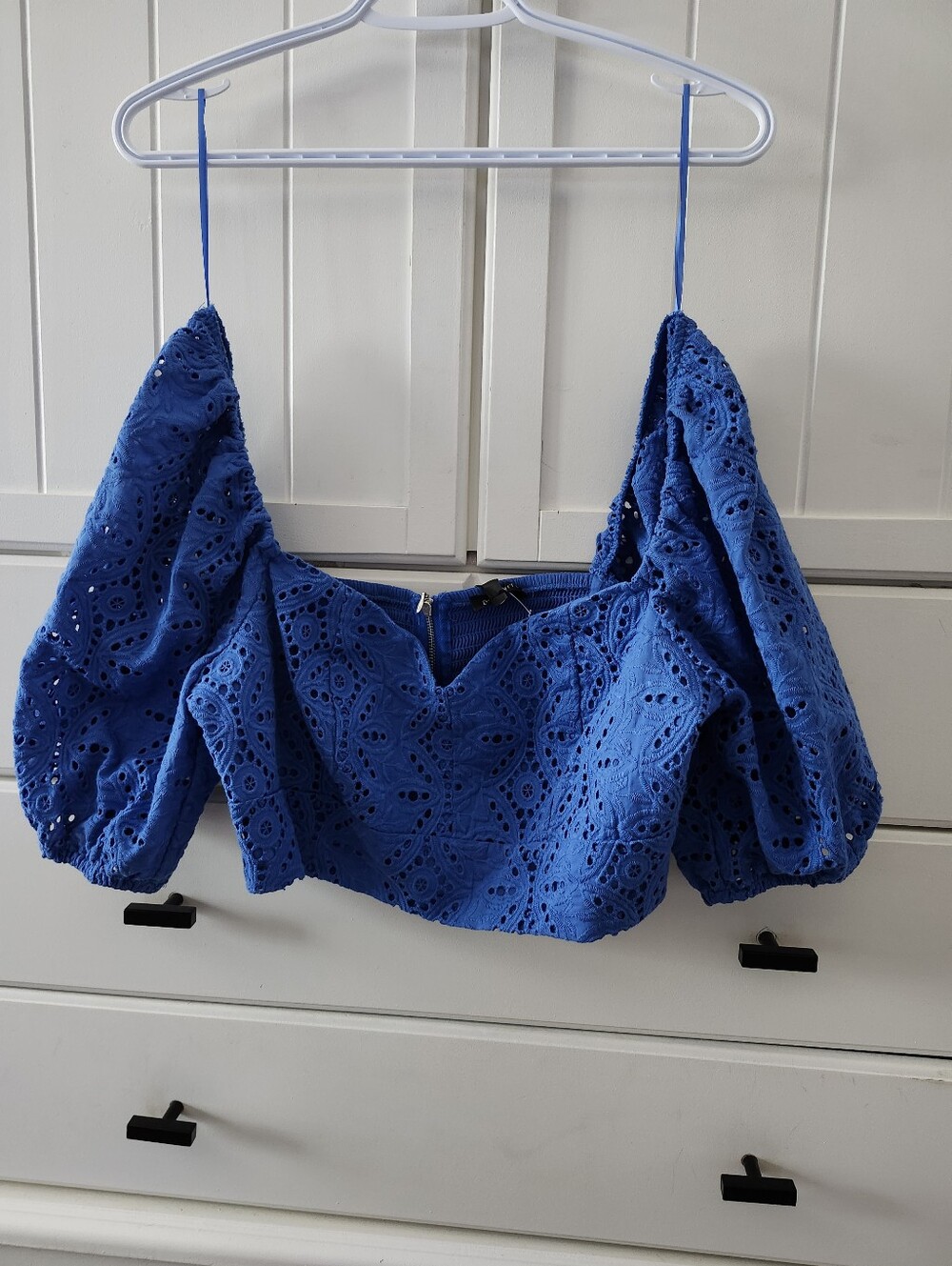 DYNAMITE Blue Eyelet Off-Shoulder Crop Top SZ L